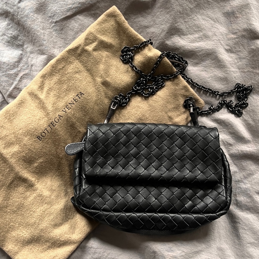 Bottega Veneta Intrecciato Versatile Chain Messenger Bag or Clutch
